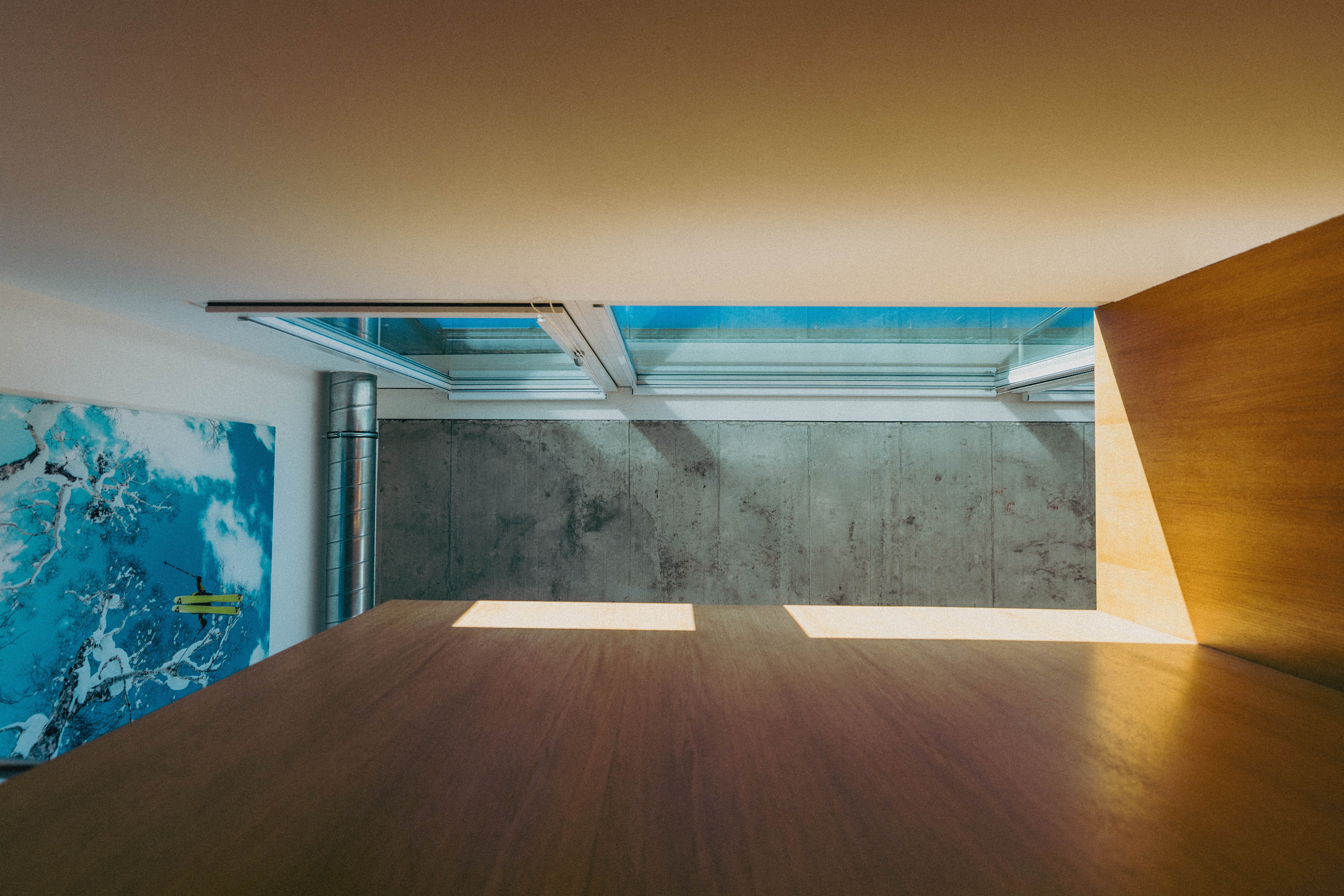 Coworking Space: CREATIVE OFFICE SPACE