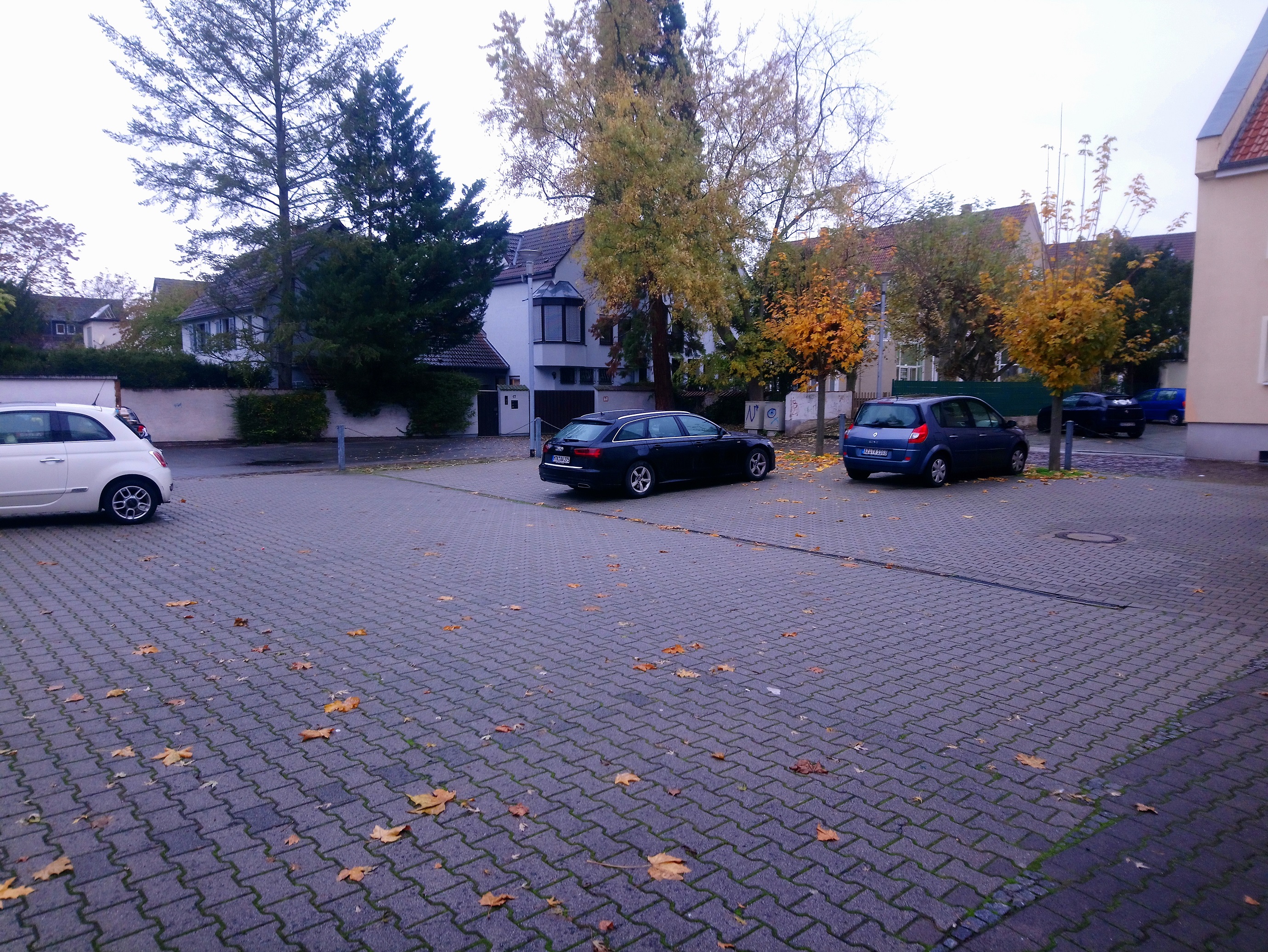 Coworking Space: Parkplatz Coworking - NB Business Center 