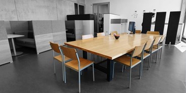 Coworking Spaces - feste Arbeitsplätze vorhanden - Karlsruhe - Unser WORKspace mit Blick zur Vorderseite des Raums. - openFUX