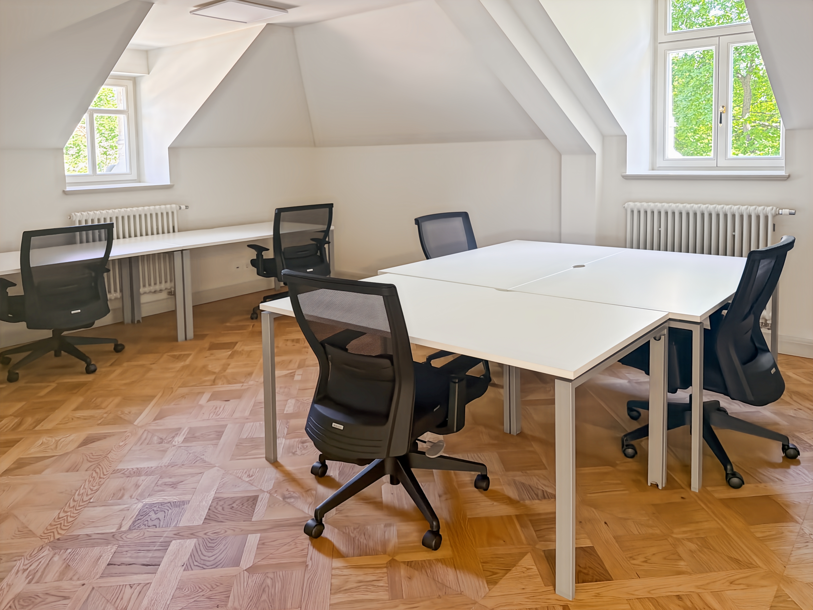 Coworking Space: Flexible Arbeitsplätze in Spaces Villa Erlwein