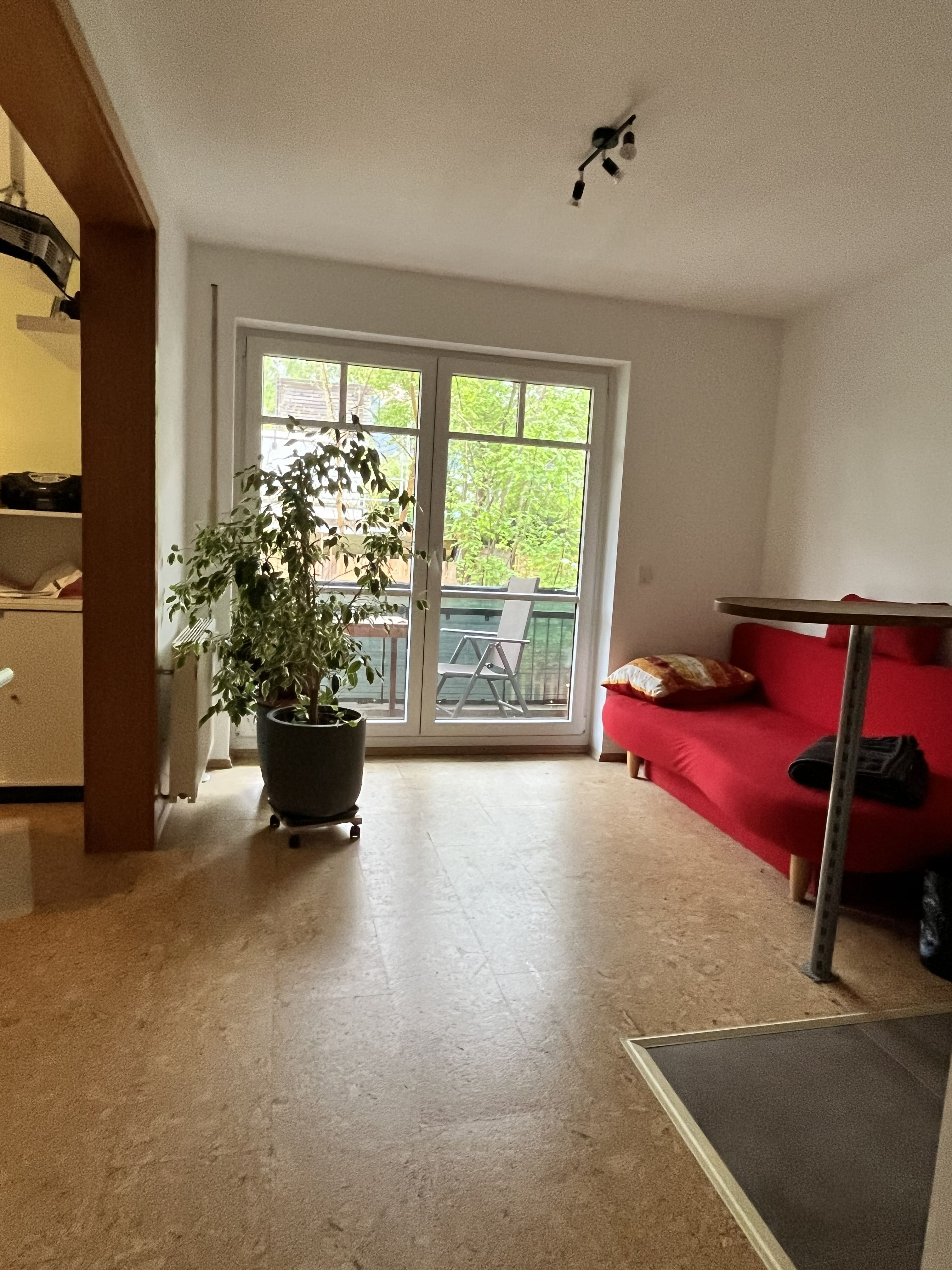 Coworking Spaces - Typ: Bürogemeinschaft - Dresden - Balkon ins Grüne - CoachingBase.one