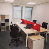 Coworking Space - Fix oder Flex Desk
Maximal 4 Personen - Coworking DEULUX