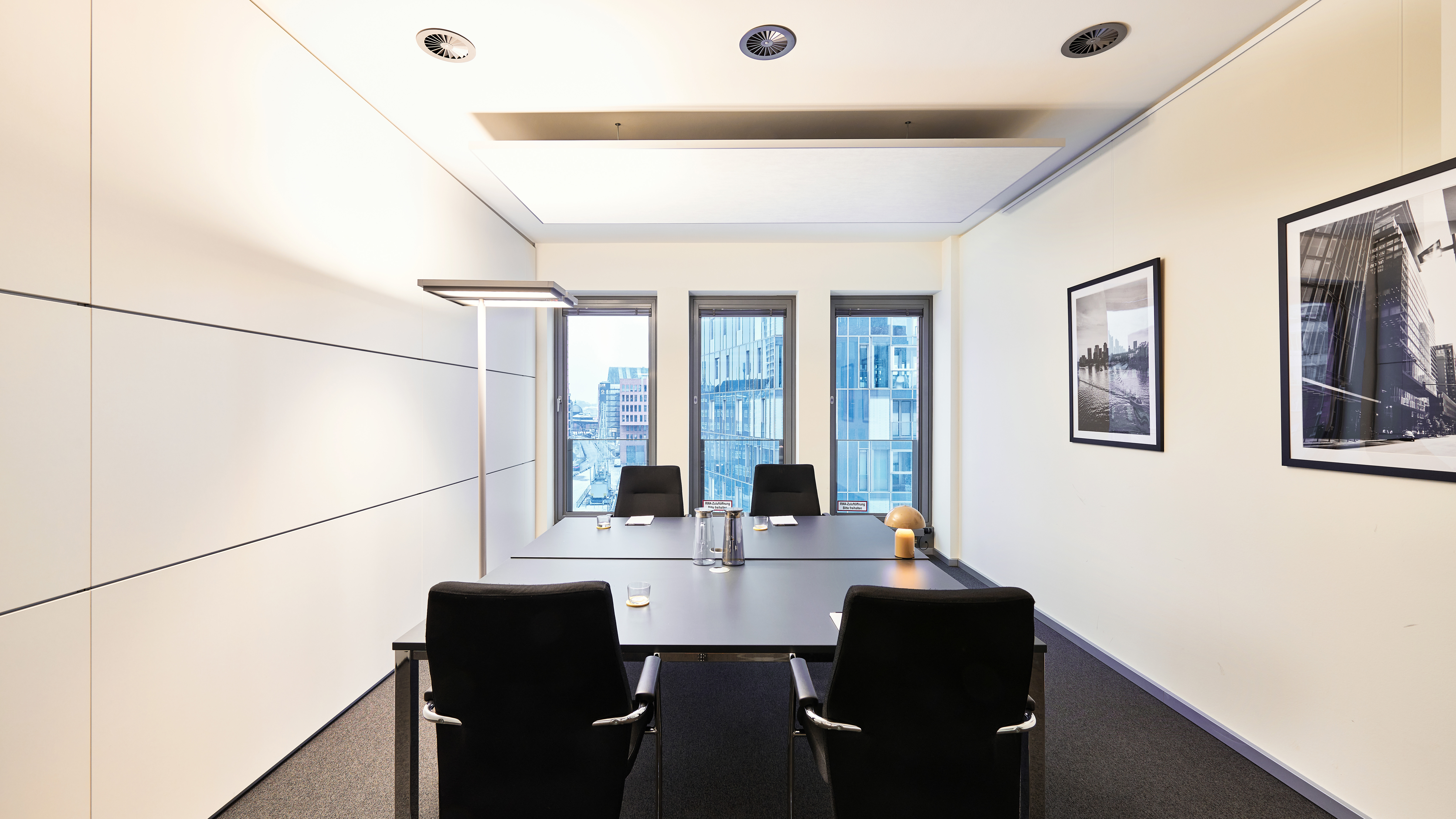Coworking Space: Meeting Room - Engel & Völkers Work Edition Altona