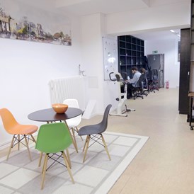 Coworking Space: Freie Fläche für feste Schreibtische - mandel open space