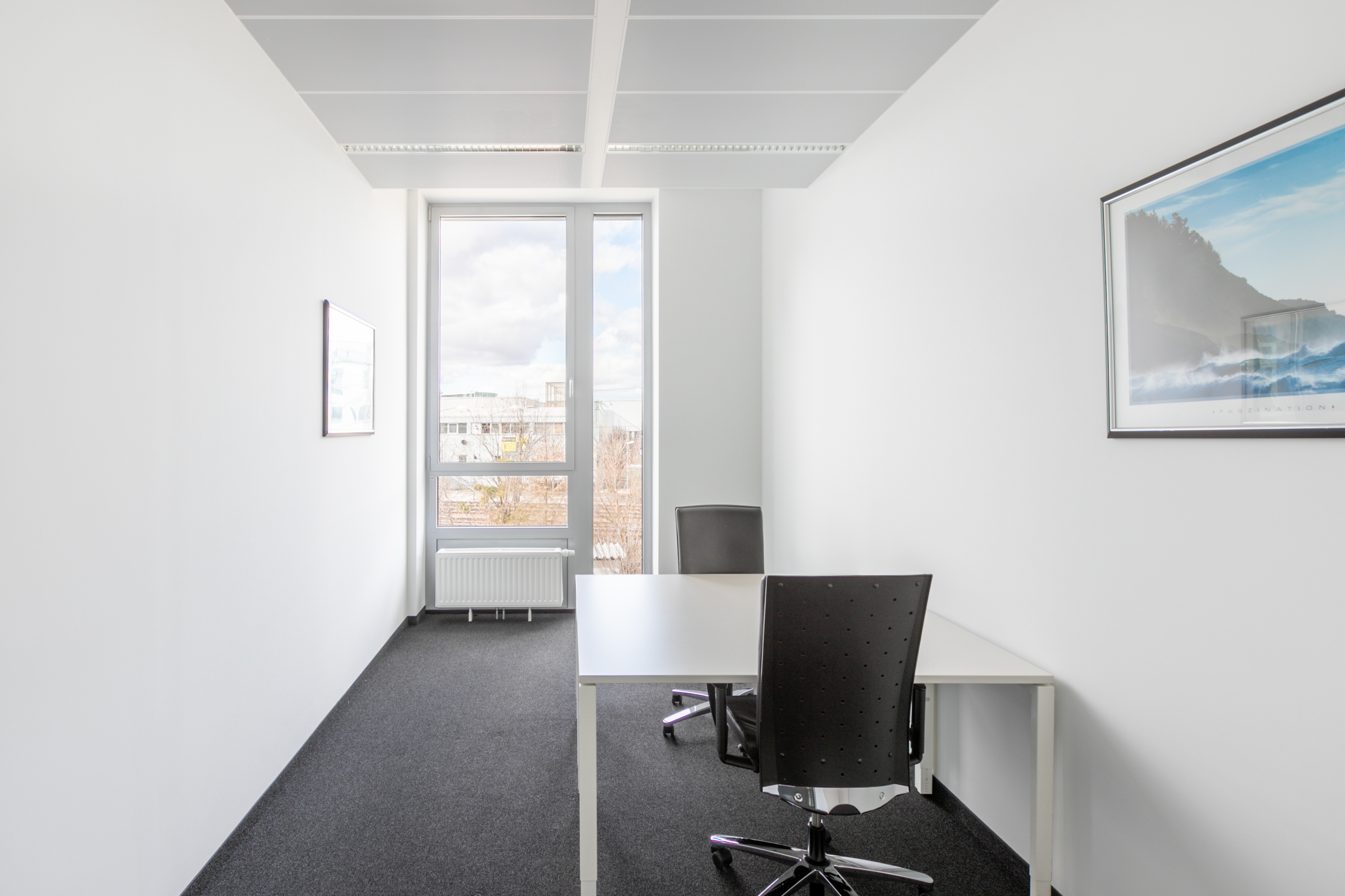 Coworking spaces - Typ: Bürogemeinschaft - Germany - All-inclusive-Zugang zu Arbeitsplätzen, virtuellen Büros und Besprechungsräumen in Regus Humanly Oberbilker Allee