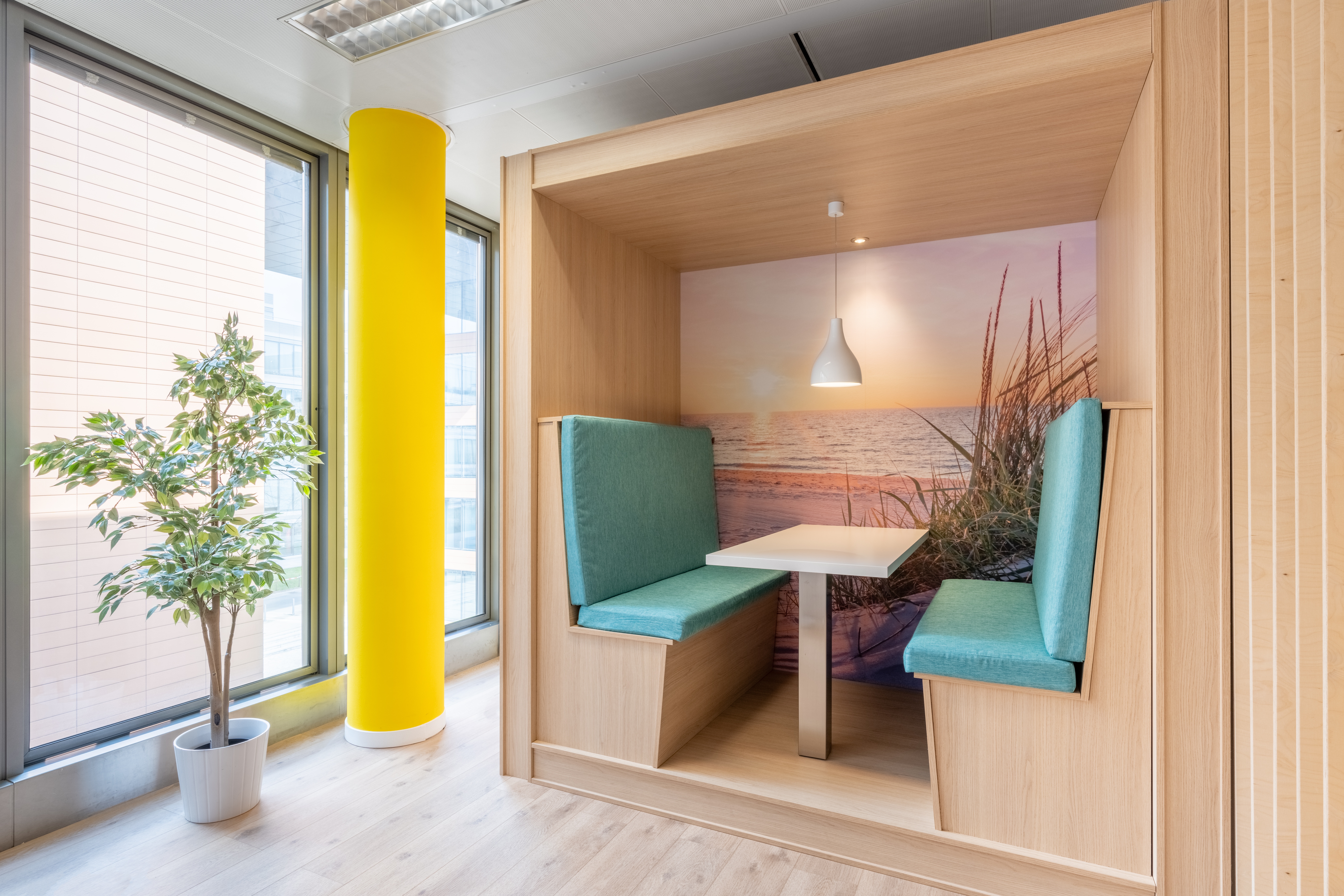 Coworking spaces - Typ: Bürogemeinschaft - Germany - All-inclusive-Zugang zu Arbeitsplätzen, virtuellen Büros und Besprechungsräumen in Regus Humanly Oberbilker Allee