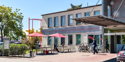 Coworking Spaces - Darmstadt - 2Redline Business Center