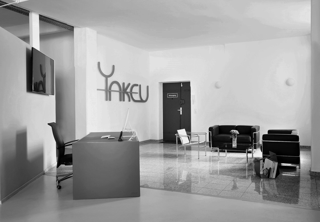 Coworking Space: Lobby - Yakeu Co-Working-Space 