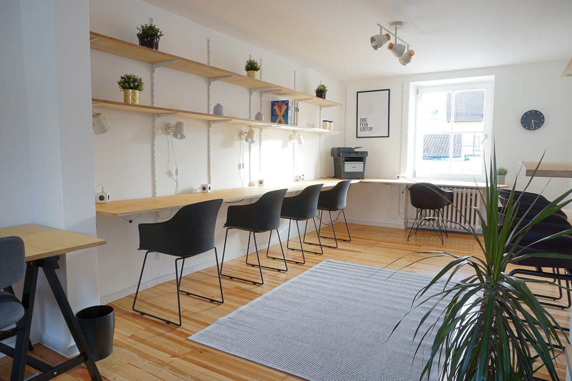 Coworking Space: One Fein Space Coworking