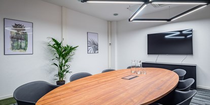 Coworking Spaces - Typ: Shared Office - Hessen Süd - Meetingraum - SleevesUp! Dreieich