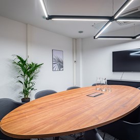 Coworking Space: Meetingraum - SleevesUp! Dreieich
