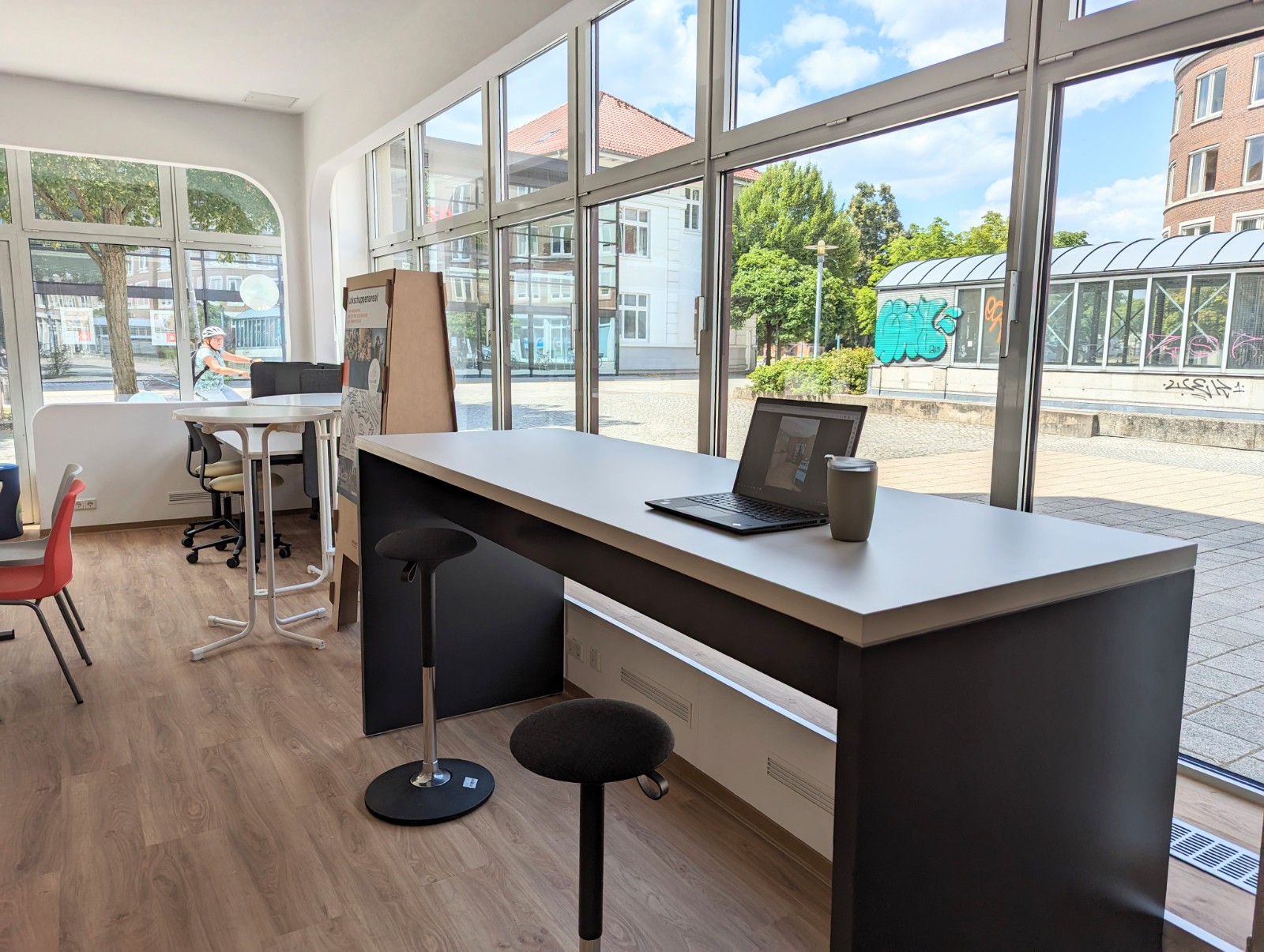 Einzelbüro / Coworking in outlets zentraler und ruhiger Lage von RV